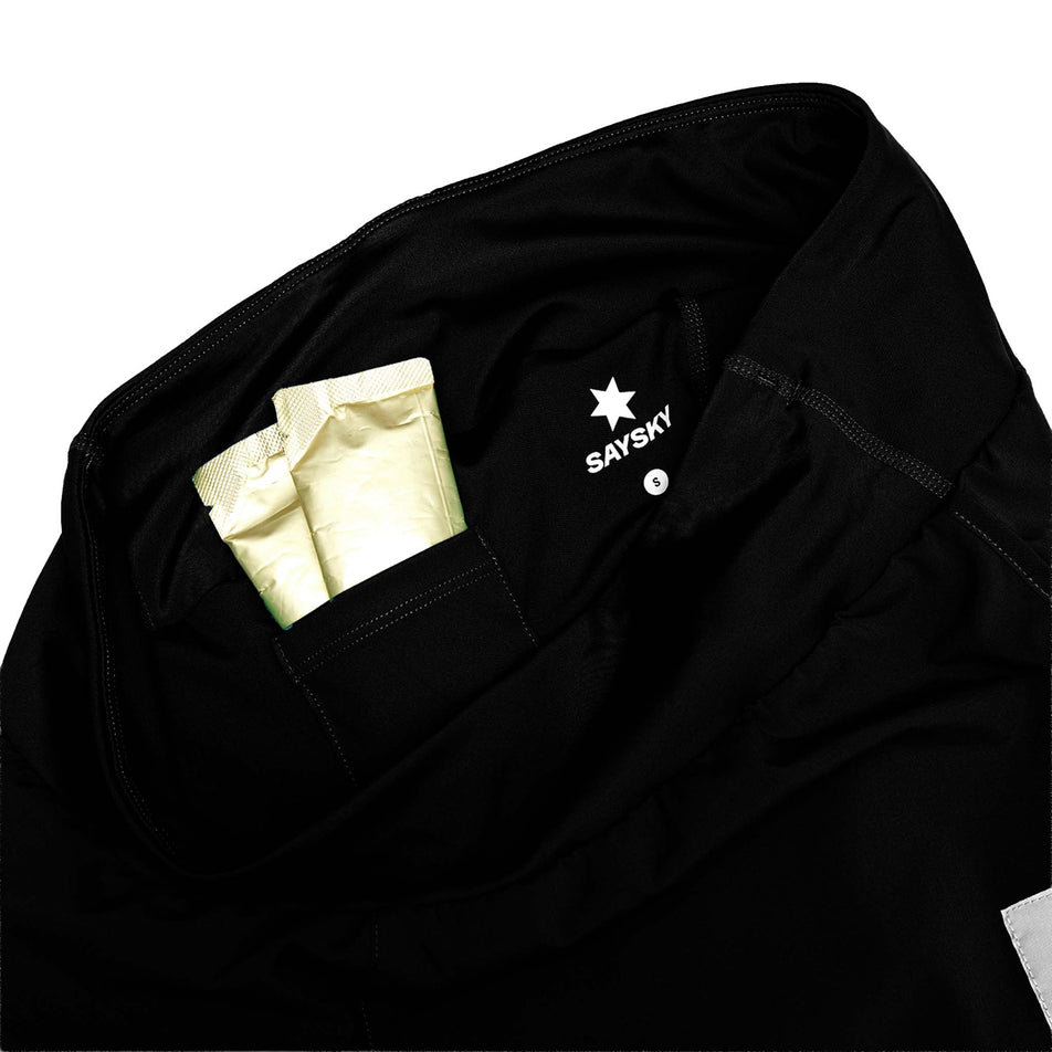 The gel storage pouches on the inside of the SAYSKY Women's 2 In 1 Pace Shorts 3